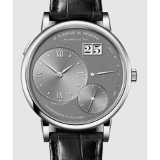 Réplique de Une Lange&Sohne Grand Lange 1 en or blanc 18 carats 137.038