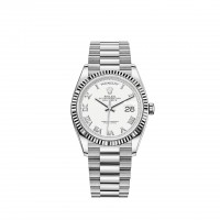 Réplique Montre Bracelet Rolex Day-Date 36 President avec lunette cannelée en or blanc 18 carats Réplique Montre Bracelet Rolex Day-Date 36 President avec lunette cannelée en or blanc 18 carats