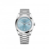 Copie de Rolex Day-Date 40 en platine, cadran bleu glacier serti de diamants, lunette lisse Copie de Rolex Day-Date 40 en platine, cadran bleu glacier serti de diamants, lunette lisse